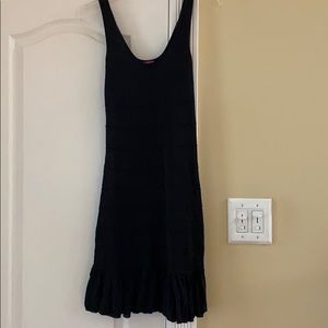 Black metallic ruffle bottom dress 🖤